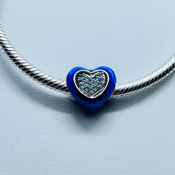 Brand new pandora Spinnable blue heart charm for pandora bracelets - Picture 2 of 7